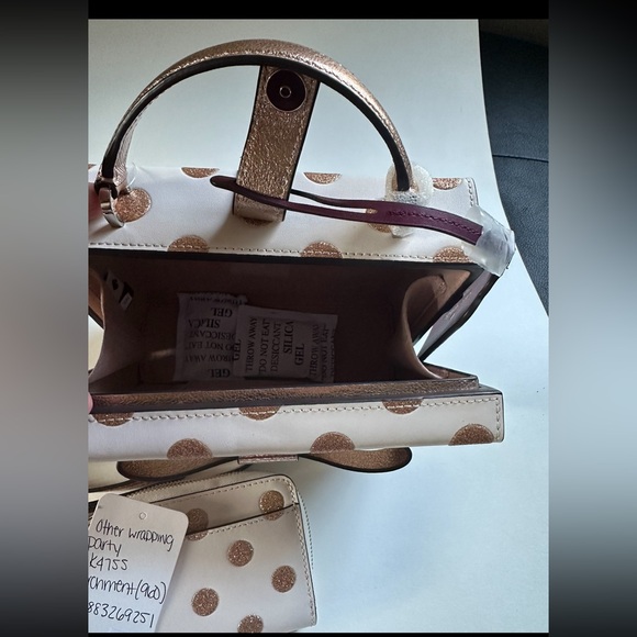 Kate Spade BUNDLE set, Wrapping Party Dot Gift Crossbody & Wallet set NWT - Picture 8 of 12